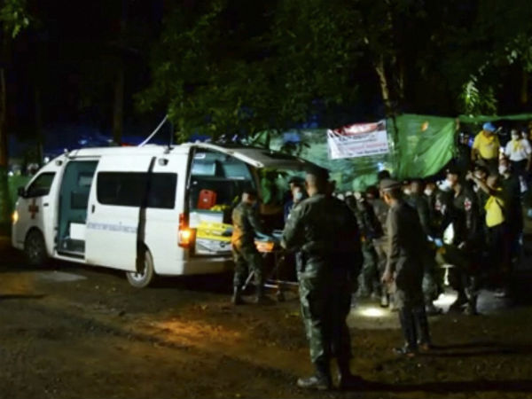 Thailand cave rescue: Foreign journalist has been detained for flying a drone Thailand cave rescue: Foreign journalist has been detained for flying a drone