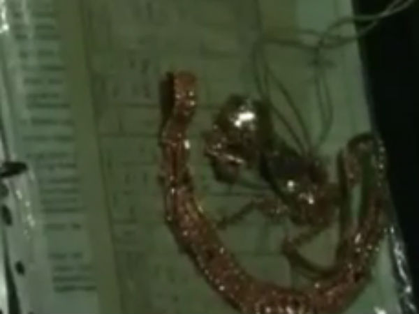 போலீசார் விசாரணை