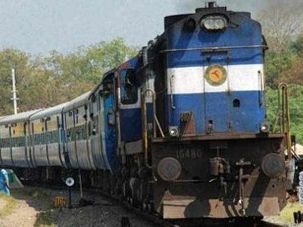Kanyakumri express, Island express trains as soon as operate separates train Kanyakumri express, Island express trains as soon as operate separates train