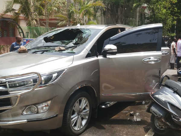 அவருடைய கார்தான்