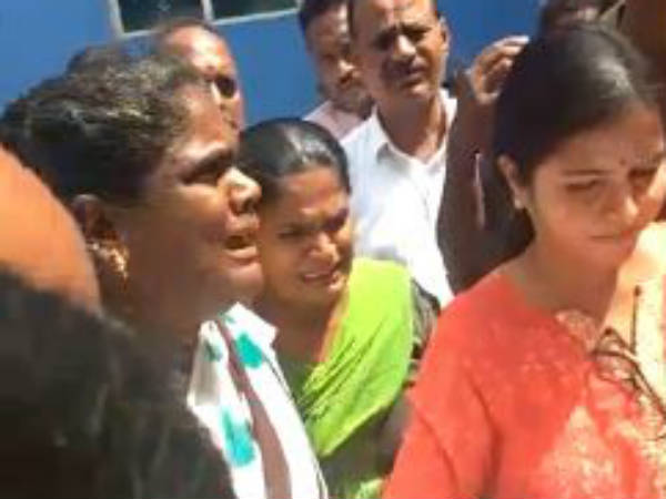 புல்லட் பரிமளம் நீக்கம்