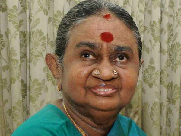 குடும்பத்தினர் வருகை