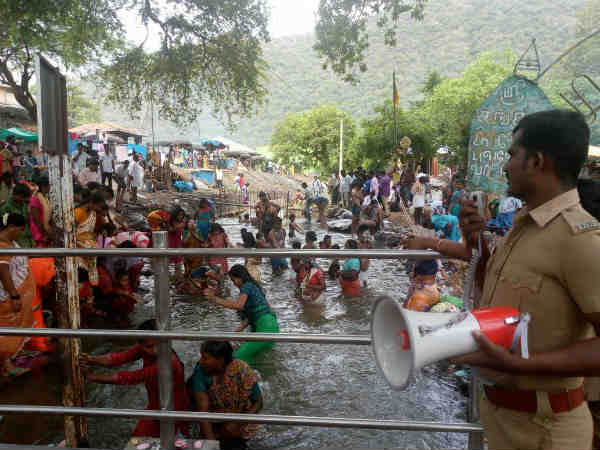 ஜொலித்த புதுமணப்பெண்கள்