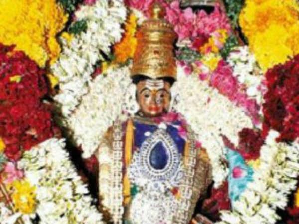 அம்மனுக்கு வளையல்