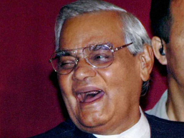நட்பு கனிந்து இனித்தது