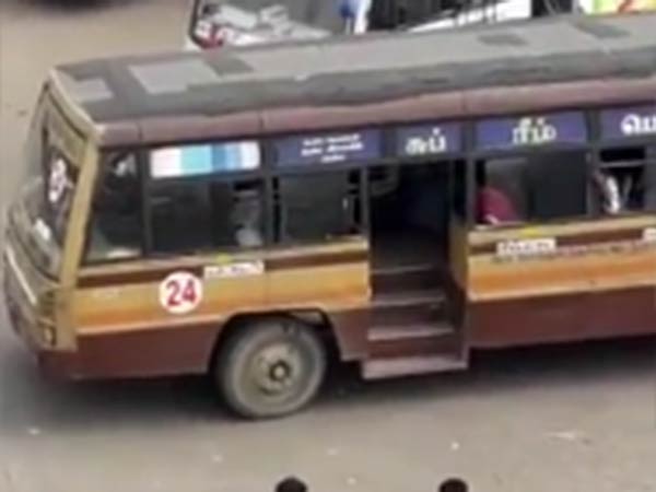 வம்படியாக இறக்கினர்