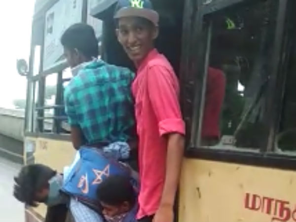 பட்டாக்கத்திகள் பறிமுதல்