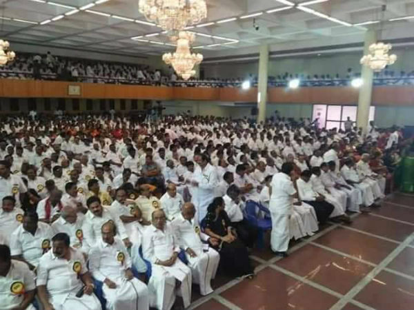 மானம் போனாலும் போகட்டும்