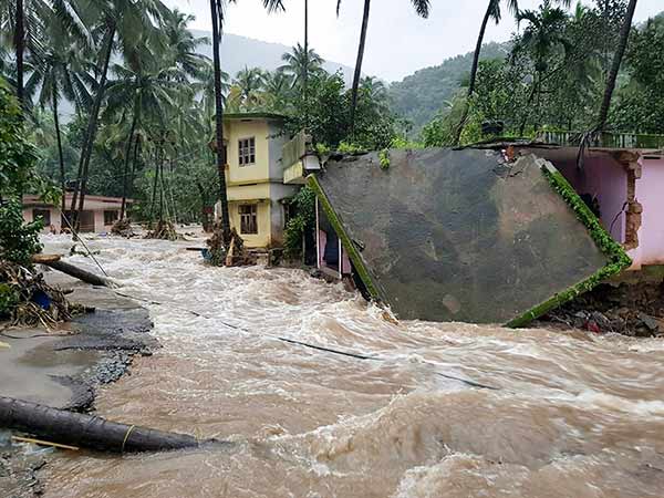 26 dead in flood affected Kerala 26 dead in flood affected Kerala