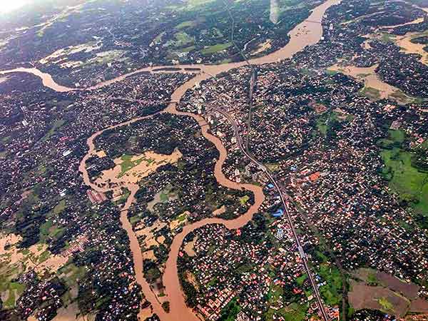Kerala floods: Death toll rises to 29, CM conducts aerial survey of flood affected areas Kerala floods: Death toll rises to 29, CM conducts aerial survey of flood affected areas