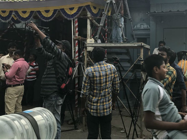 Kalaignar TV sets up outside Karunanidhi ‘s Gopalapuram residence Kalaignar TV sets up outside Karunanidhi ‘s Gopalapuram residence