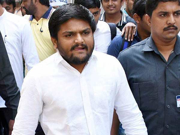 Hardik patel’s 2 year prison punishment stopped by Ahmedabad High Court Hardik patel’s 2 year prison punishment stopped by Ahmedabad High Court
