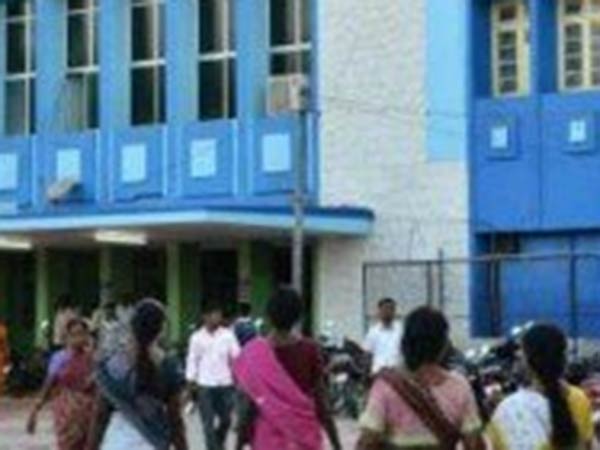 அப்பகுதி மக்கள் கோரிக்கை