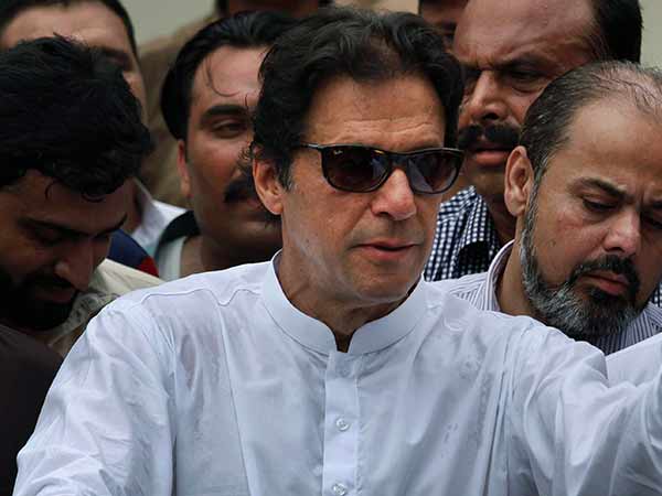 Pakistan ready to help Kerala: Imran Khan Pakistan ready to help Kerala: Imran Khan