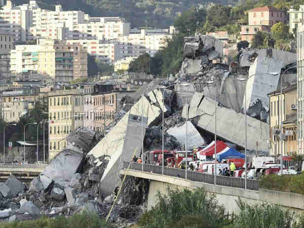 The Morandi bridge collapsed: 43 people lost their lives The Morandi bridge collapsed: 43 people lost their lives