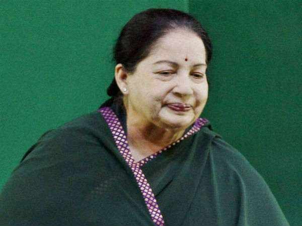 முதல் நாளில் இருந்தே கவலைக்கிடம்
