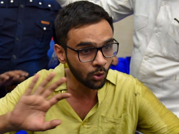 JNU student leader Umar Khalid shot in Delhi, he escapes without injury JNU student leader Umar Khalid shot in Delhi, he escapes without injury