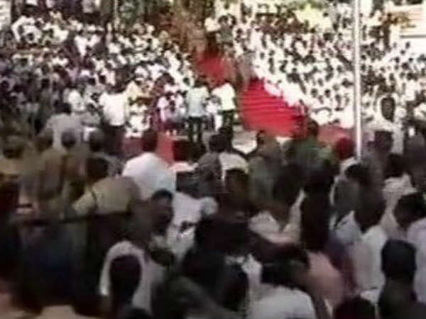 சிப்பிக்கு தெரியுமா முத்து அருமை