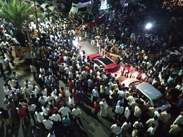 Leaders and cadres throng Kauvery hospital Leaders and cadres throng Kauvery hospital