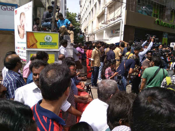 அரசியல் கட்சியினர் கலக்கம்