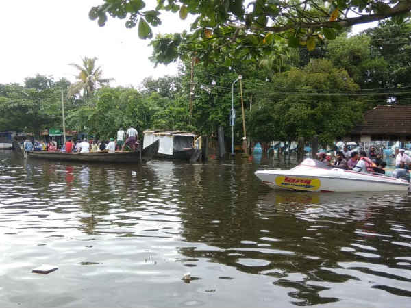 கேரளாவுக்கு உதவிக்கரம்