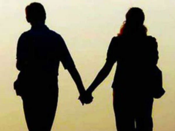மனைவியுடன் உல்லாசம்