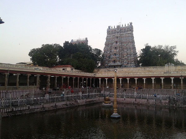 மதுரையிலும் சம்பவம்