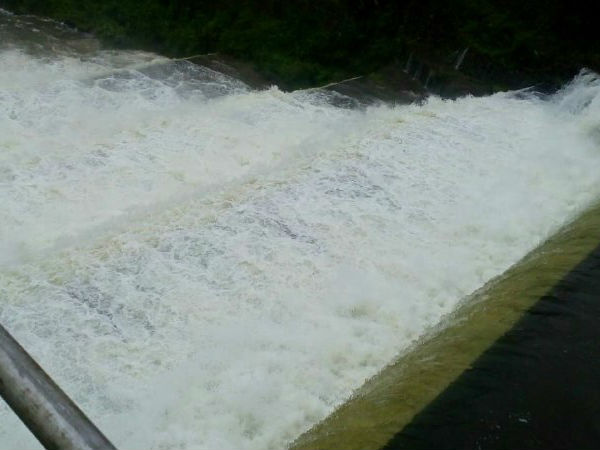 Kerala Floods: Flood warning in Tamilnadu region near Mullaperiyar dam Kerala Floods: Flood warning in Tamilnadu region near Mullaperiyar dam