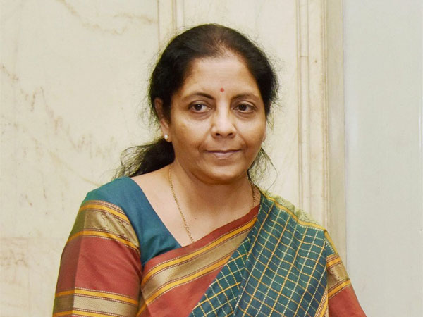 மக்கள் கஷ்டப்படும்போது இது தேவையா