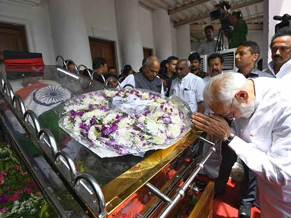 PM Modi twitted in Tamil for DMK chief Karunanidhi PM Modi twitted in Tamil for DMK chief Karunanidhi
