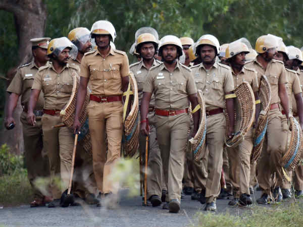 போலீஸ் குவிப்பு
