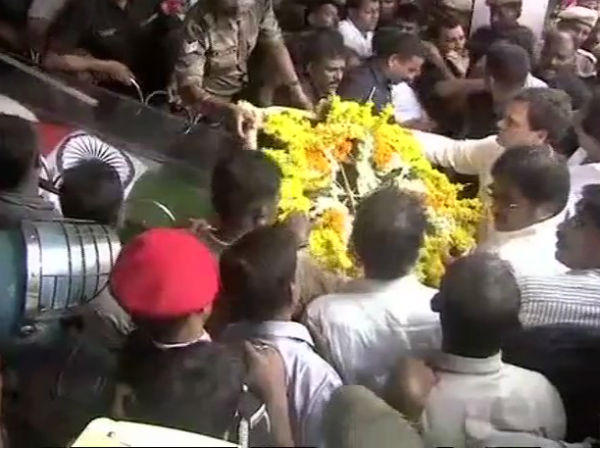 Rahul gandhi in chennai to pay homage to karunanidhi Rahul gandhi in chennai to pay homage to karunanidhi