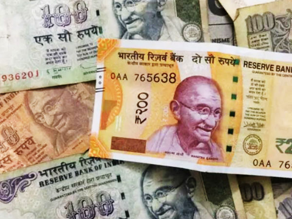 Reaches very Low: Indian Rupee now at 70.96 versus the US dollar Reaches very Low: Indian Rupee now at 70.96 versus the US dollar
