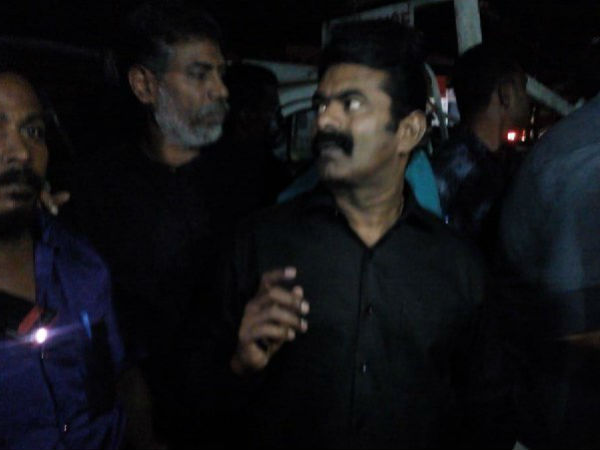 கேரளாவிற்கு நிவாரண பொருட்கள் வழங்க சென்ற சீமான் கைது.. விசாரணைக்கு பின் விடுவிப்பு! 