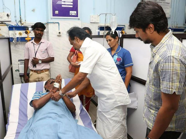 MK Stalin meets people who got wounded in Karunanidhi funeral MK Stalin meets people who got wounded in Karunanidhi funeral