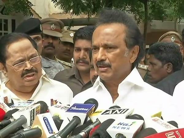முதல் போராட்டம்