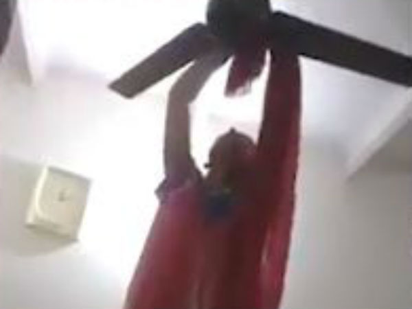 வீடியோ எடுத்த குடும்பம்