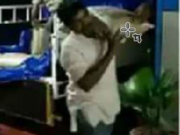 இரவு பகல் உதவி