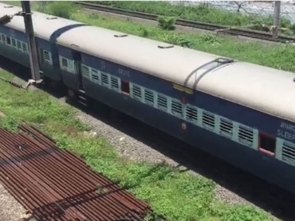 2 were died when train hits in Chetpet railway station 2 were died when train hits in Chetpet railway station