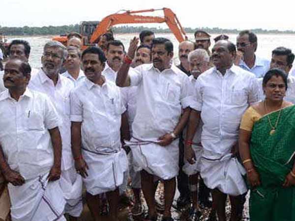 What is the reason of Trichy Mukkombu culverts broken: PWD Statement What is the reason of Trichy Mukkombu culverts broken: PWD Statement
