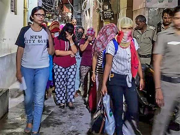 Delhi commission for women rescued 39 Nepalese women who trafficked to gulf countries Delhi commission for women rescued 39 Nepalese women who trafficked to gulf countries