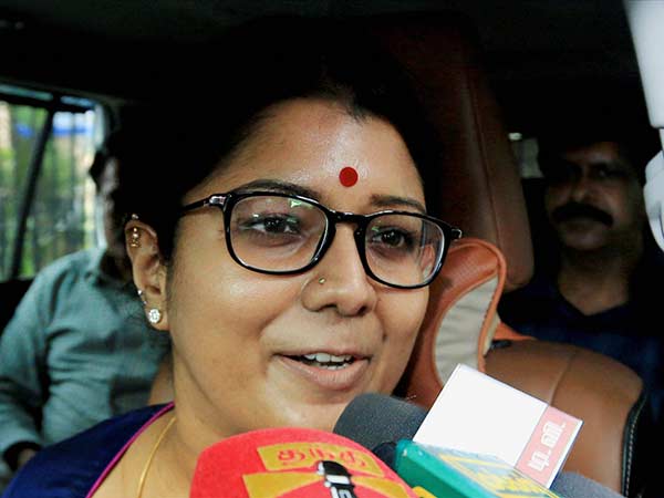 Krishnapriya says that if Jayalalitha is alive she would have give place in Marina Krishnapriya says that if Jayalalitha is alive she would have give place in Marina