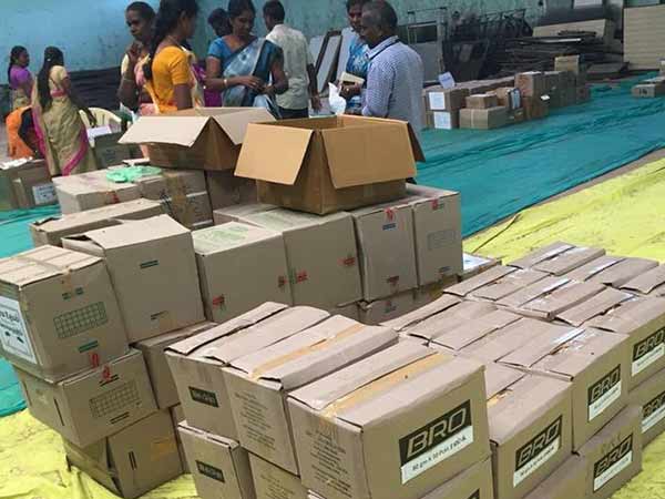 கேரளா வெள்ளம்: ஐக்கிய அரபு அமீரக நிதி உதவியை மத்திய அரசு அனுமதிக்காது.. திடுக் காரணம்! 
