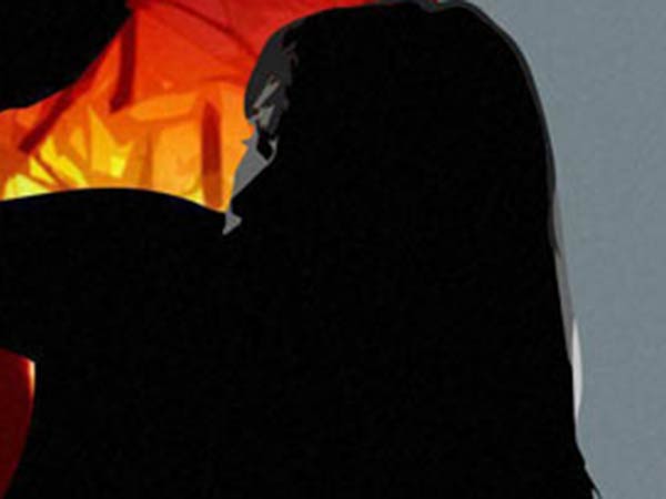 வாயில் எலி மருந்தை ஊற்றி