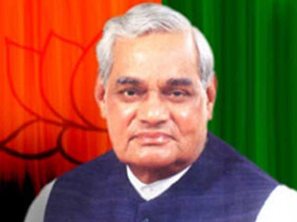 Vajpayee brought a four-way road from Kashmir to Kanyakumari to connect India Vajpayee brought a four-way road from Kashmir to Kanyakumari to connect India