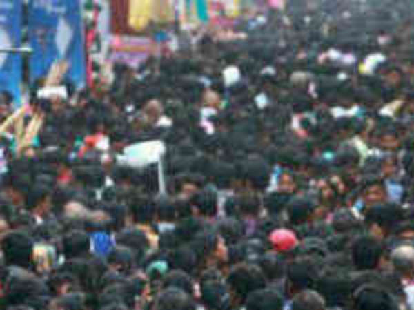 பிரபலமானார் சாமியார்