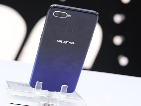 The First Sale Of OPPO F9 Pro In Bangalore! The First Sale Of OPPO F9 Pro In Bangalore!