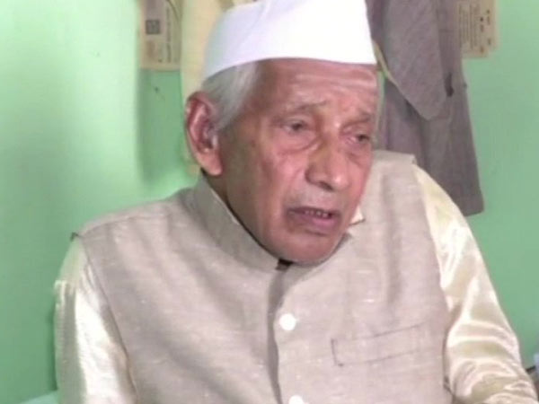 89 year old Freedom fighter wants to study Phd 89 year old Freedom fighter wants to study Phd