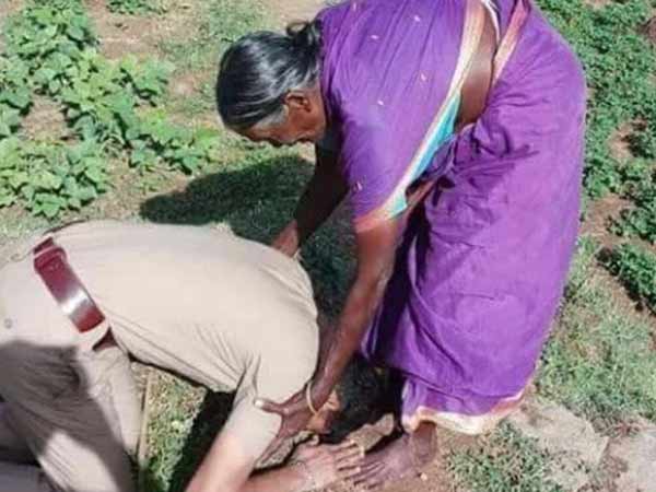 பாத தொட்டு ஆசி