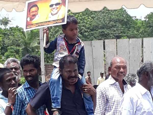 இம்புட்டு கொடுத்திருக்காங்களாம்